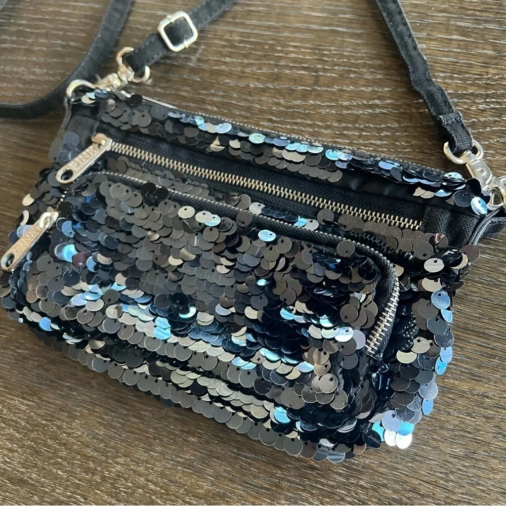 Victoria’s Secret 2012 Sequinned adjustable crossbody Bag, midnight blue 9”x6”